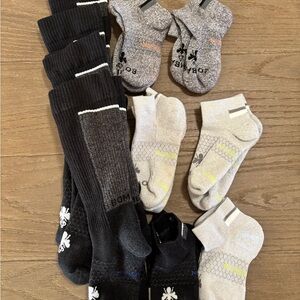 Bombas Women's Black, Gray, and Cream Athletic Socks